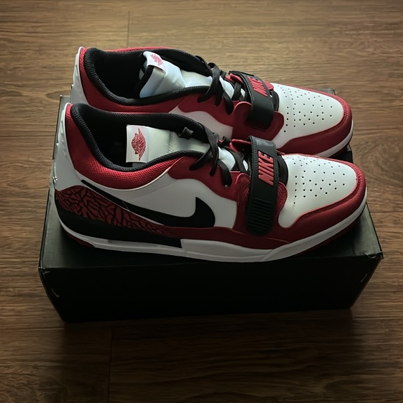 Air Jordan Legacy 312 Low. Only worn twice - Picture 3 of 8